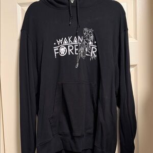 Uniqlo Marvel Black Wakanda Forever Hoodie